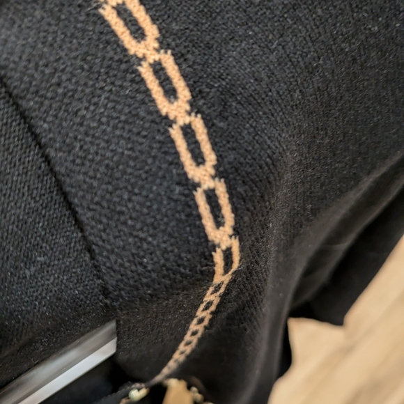 Elegant Black Warm Dress - Picture 7 of 7